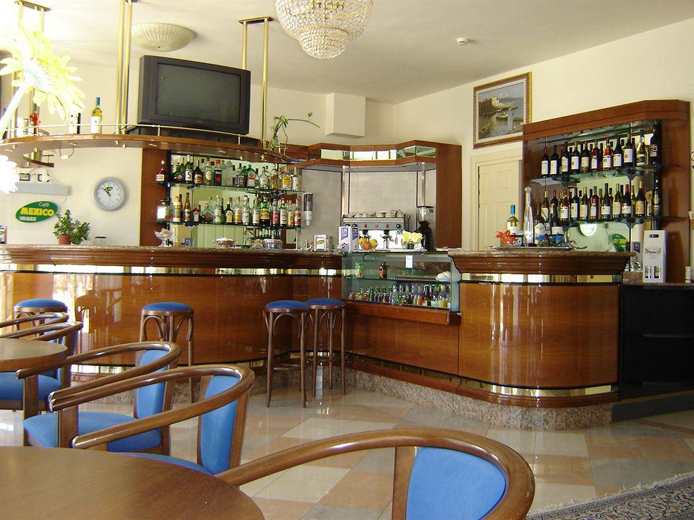 Hotel Royal 보사 레스토랑 사진